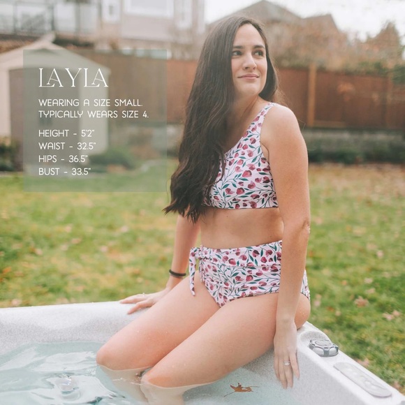 Honeysuckle Swim two-piece “strike a posie” - Picture 6 of 6